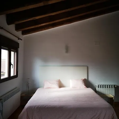 Casa Rural De Ensueno * Fuentemizarra
